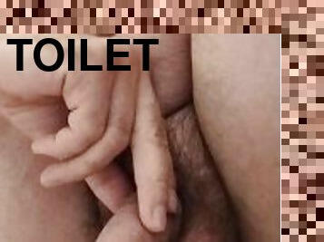 masturbarsi, urina, amatoriali, toilette, webcam, feticci, solitari