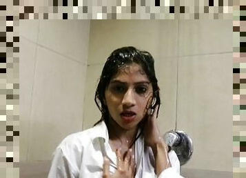 Marathi actress leaked shower video