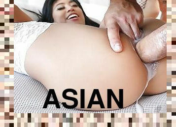 asiatiche, tettone, rapporti-anali, pompini, cazzi-enormi, giocattoli, pornostar, spruzzi-di-sperma, biancheria-intima, peni