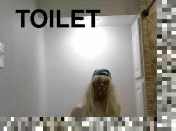 Masturbating on toilet with wig