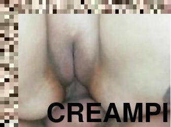 Me consigo putita en medio del decierto y le ago un creampie