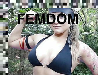 tettone, europee-european, bionde, europee, wrestling, bikini, umiliazione, scopate-sulla-faccia, dominazione, dominazione-femminile