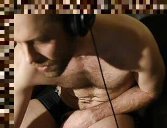 Hot Guy Cums on his Hairy Abs