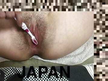 Very horny japanese,during day off I enjoyed playing with my wet pussy and putting a brush inside
