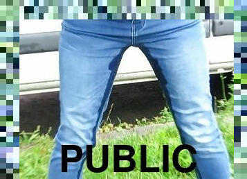 I could not wait more,i peed my jeans on public street (REAL PUBLIC WETTING)