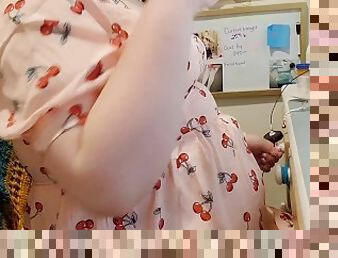 BBW HUGE BELLYNINFLATION AT WORK