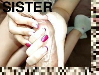 Oh, those hands, those beautiful stepsister hands