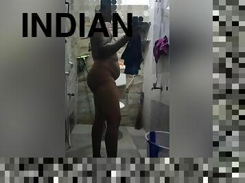 Indian Tamil Maid Bathing Infront Of Owner
