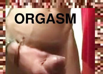 HOT GUY HAS A BIG ORGASM AND MAKES HIS HUGE COCK CUM!!