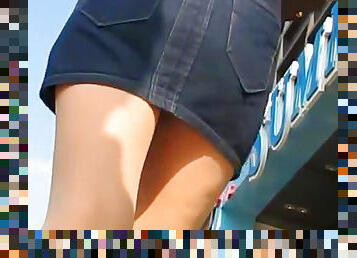 Beauty in skirt in a hot upskirt episode