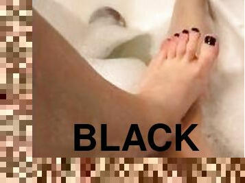 I'm caressing my black nails feet in the bathtub :3 Cute femboy foot fetish