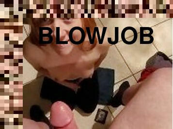 ???? bathroom blowjob