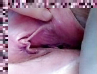 clitoris-bagian-atas-vagina-paling-sensitif, gemuk-fat, mastubasi, orgasme, vagina-pussy, amatir, wanita-gemuk-yang-cantik, seorang-diri