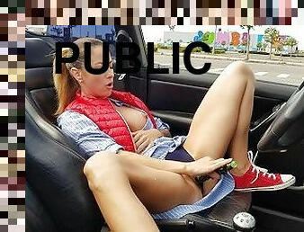 Public masturbation in my convertible car with Pornhub toy - Wet Kelly