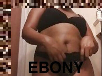 Big Booty Ebony Twerks After Shower