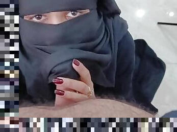 Pakistani Stepmom In Hijaab Fucked By Her Own Stepson First Time