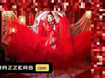 Brazzers - Lulu Chu's Sultry Dance Is A Hot Temptation That Puts Everyone Under Her Spell