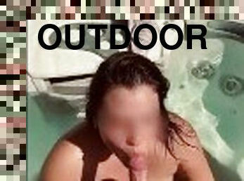 Hot Girlfriend Gives Sloppy Head In Hot Tub Outdoors