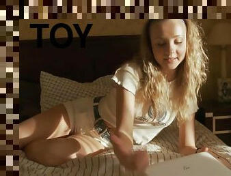 Alice Solo Toy Masturbation Gm