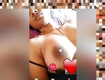 Exclusive- Cute Look Tamil Girl Showing Her Boobs On Video Call