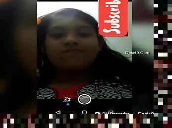 Exclusive- Cute Look Desi Girl Showing Her Boobs On Video Call