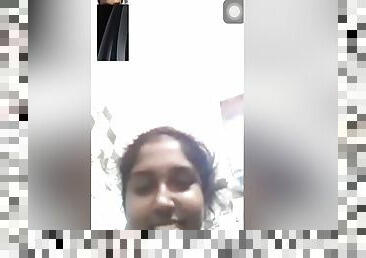 Today Exclusive- Lankan Wife Showing Her Boobs And Pussy On Video Call