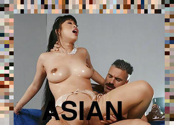 asiatiche, tettone, ragazze-giovani, neri, calze, sperma-sulla-faccia, naturali, cinesi, tacchi-alti