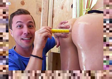 Oiled booty toy&dick fucked within the ZZ Lemonade stall