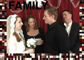 FAMILY WEDDING DAY CREAMPIE