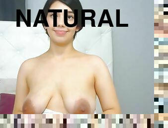 Yammy latina babe with big natural boobs webcam clip