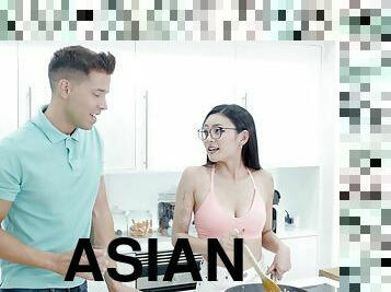 asiatiche, magre, eruzioni-di-sperma, giovanissime, hardcore, video-casalinghi, pornostar, giapponesi, neri, asiatiche-giovanissime