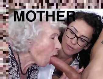 nonne, masturbarsi, ufficio, vecchi, pubblici, amatoriali, cazzi-enormi, video-casalinghi, latini, giapponesi