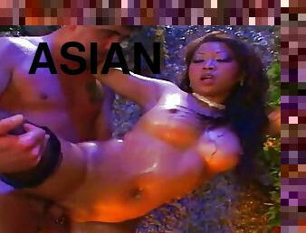 asiatiche, tettone, pompini, eruzioni-di-sperma, cazzi-enormi, interraziali, mammine-mature, gangbang, neri, sgualdrine