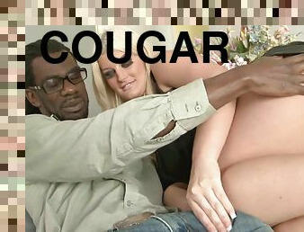 Big Butt Blond Hair Girl Cougar Gets Black One-Eyed Snake - julie cash