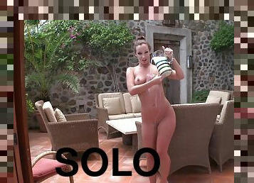 Big Bootie Girl Solo - Xozilla Porn
