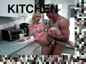 Huge Tit Teen Loves to Get Fucked by Big Dick in Kitchen - Skylar vox
