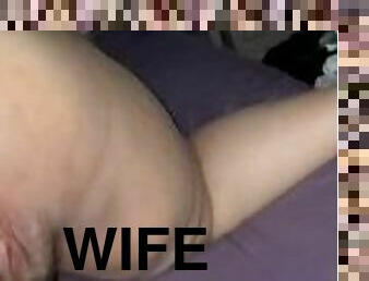 Ass shaking wife