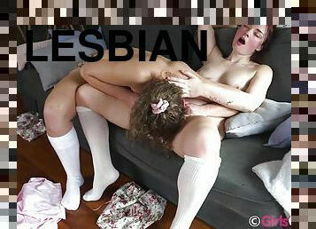 Audrey Quinn & Roxanne Mae hot lesbian sex
