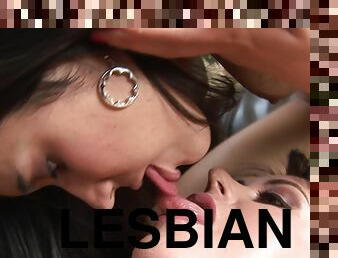 lesbiche, sporcaccioni, baci, brunette