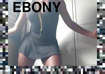Ebony booty shaking 3