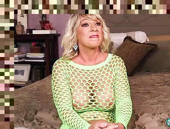 Fishnet blonde gilf slut is extremely fuckable while sucking cock