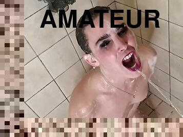 bagno, tettone, urina, amatoriali, giovanissime, video-casalinghi, pov, ragazza-fidanzata, toilette, bocce