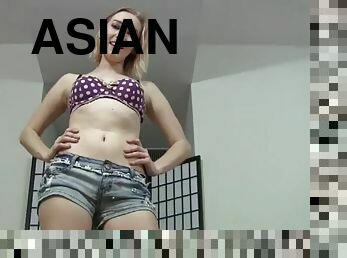 My round asian ass looks amazing in my new skinny jeans joi