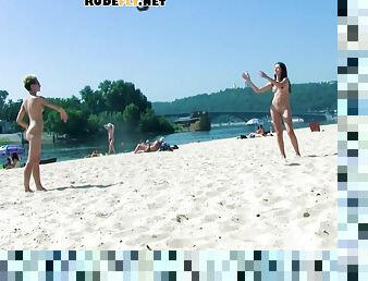 allaperto, sport, lesbiche, videocamera, spiaggia, voyeur, trio, brunette, telecamere-nascoste