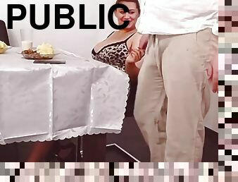 gammel, udendørs, offentlig, fisse-pussy, pikslikkeri, spiller, par, upskirt, ung-18, ældre