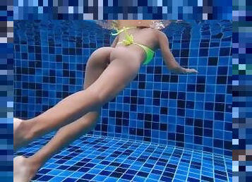 Summer Butt Plug Swimming - Jesse Thai