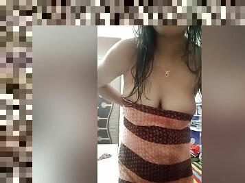 Desi Bhabhi After Bath Hot Body Luton Massage