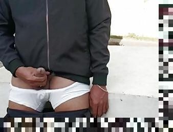 Hot Handsome college Masturbating in public/ Nag jakol si pogi sa daanan ng mga tao. sarap panoorin.