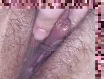 kencing, vagina-pussy, muncrat, amatir, fetish-benda-yang-dapat-meningkatkan-gairah-sex, seorang-diri