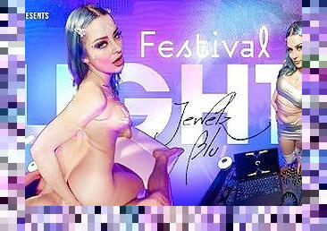 VRHUSH Festival lights with busty babe Jewelz Blu